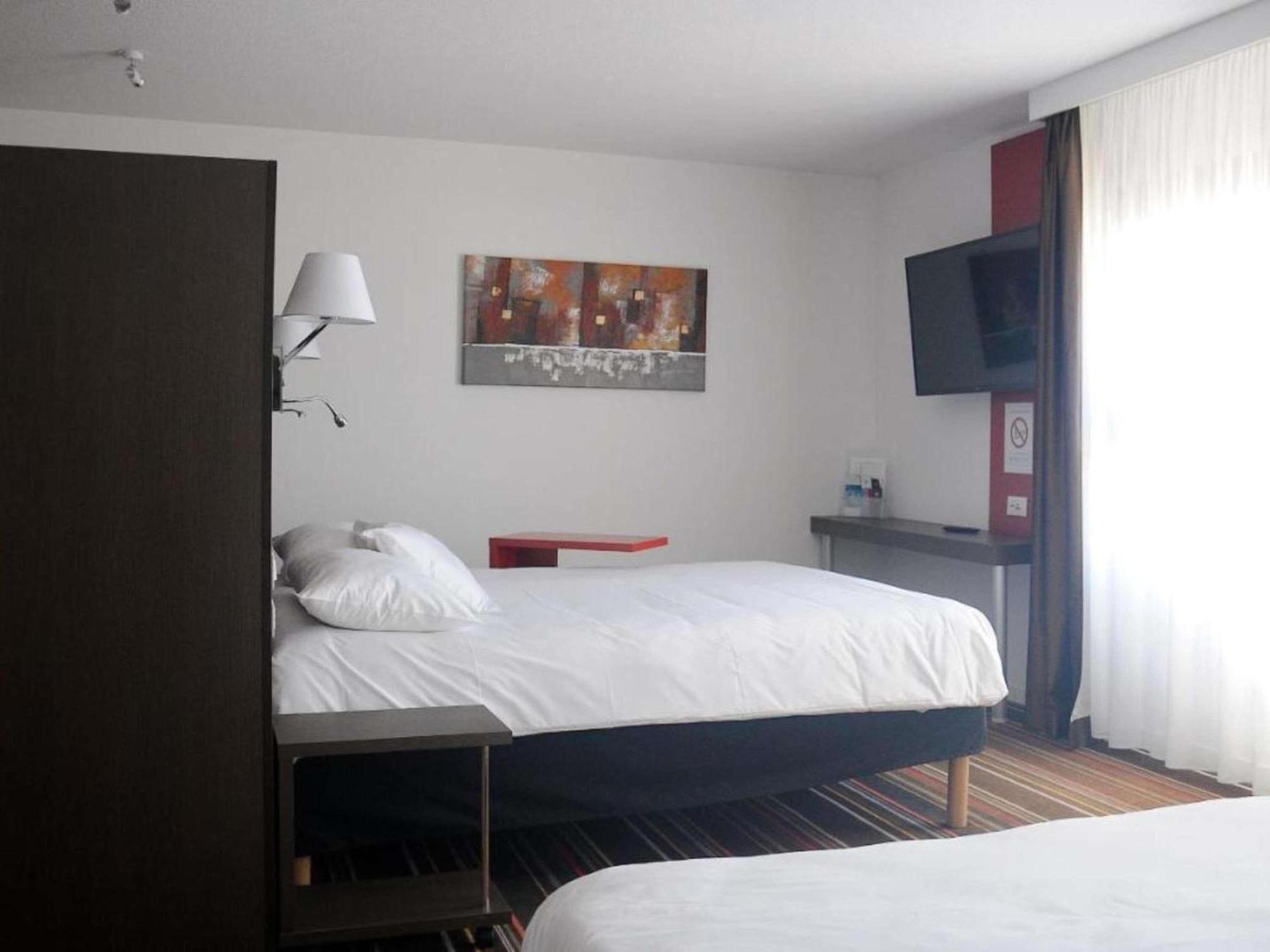 Ibis Styles Segre Segré Exterior foto
